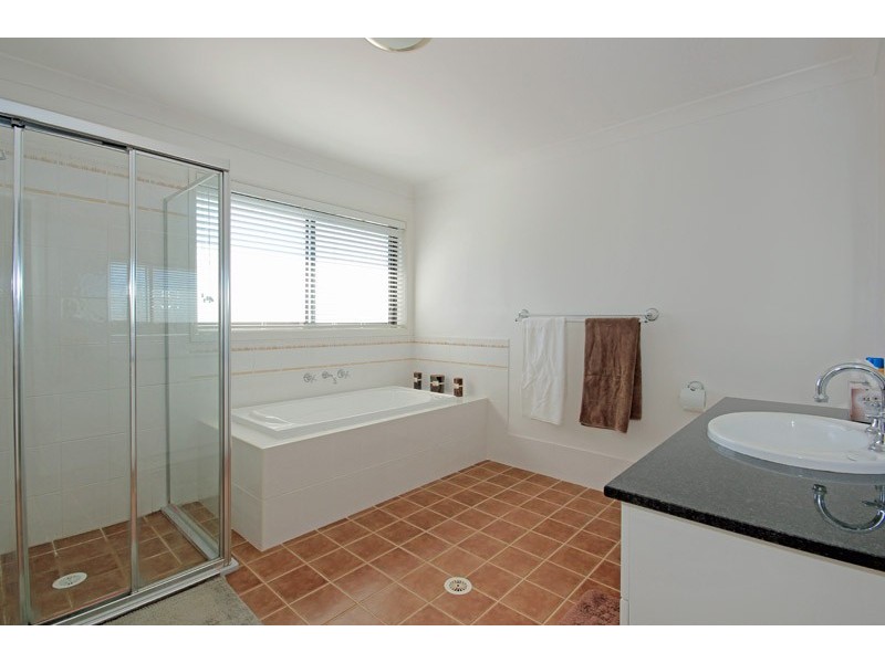 11 Macarthur Circuit, Camden Park NSW 2570