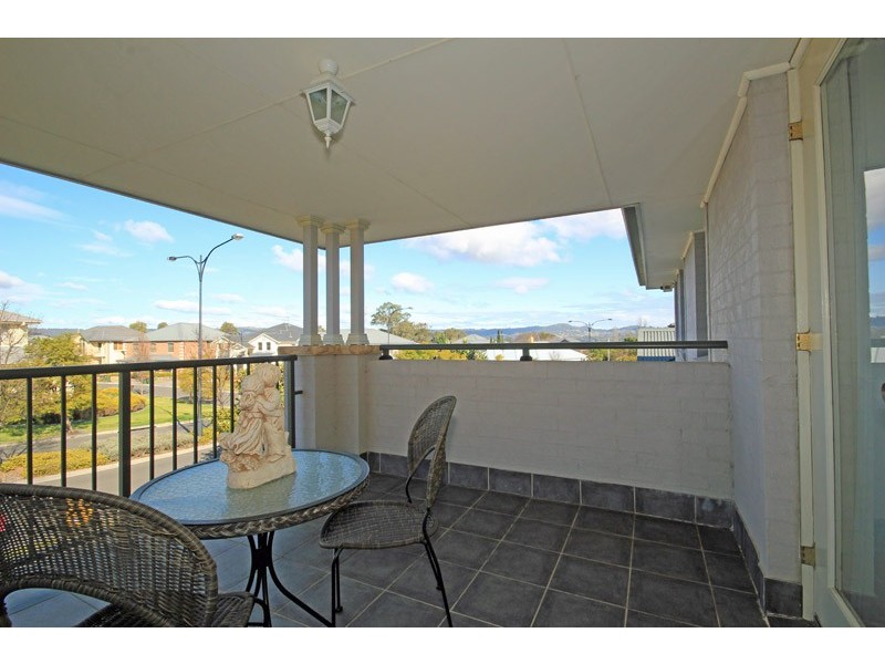 11 Macarthur Circuit, Camden Park NSW 2570