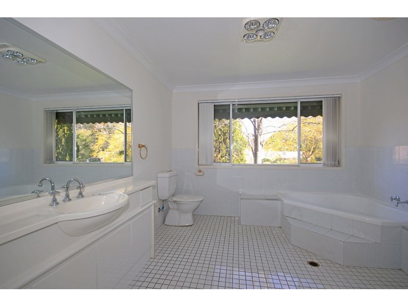 20 Cawdor Farms Road, Grasmere NSW 2570