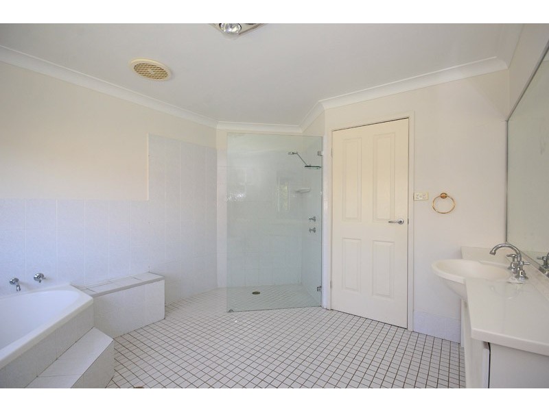 20 Cawdor Farms Road, Grasmere NSW 2570