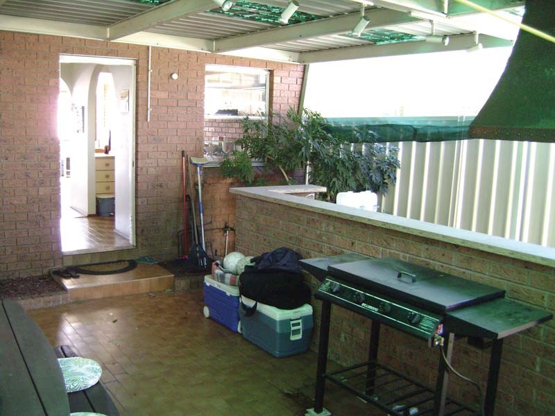 2/36 Macquarie Avenue, Camden NSW 2570