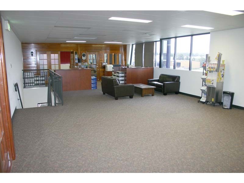 Level 1 58 Topham Road, Smeaton Grange NSW 2567