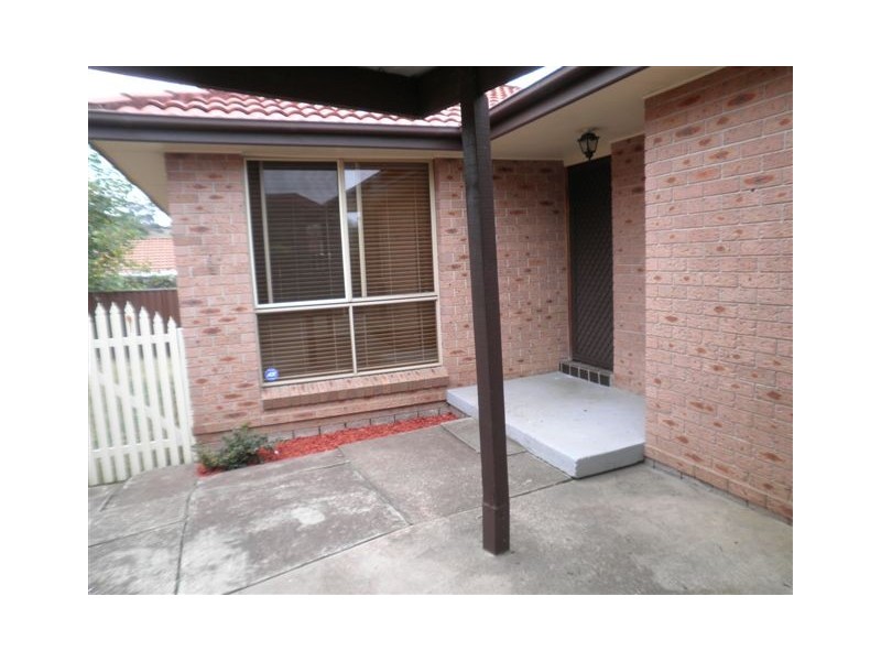 10 Congo place, Kearns NSW 2558
