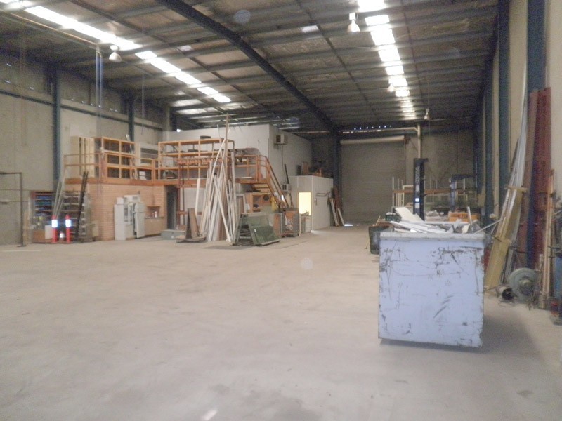3 Watsford Road, Campbelltown NSW 2560