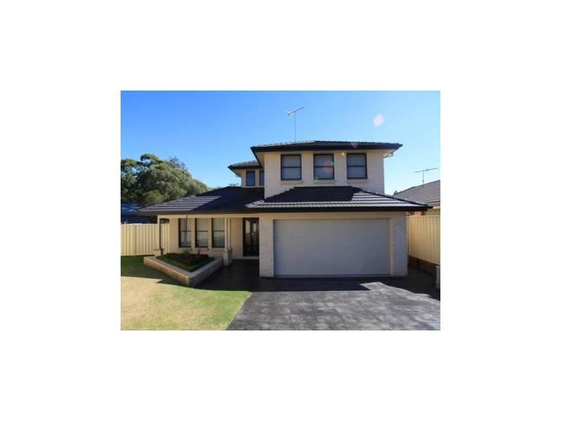 5 McBrien Place, The Oaks NSW 2570