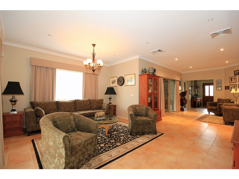 10 Bridgewater Boulevarde, Camden Park NSW 2570