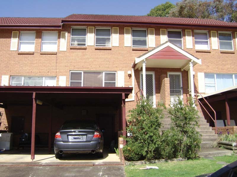 2/36 Macquarie Avenue, Camden NSW 2570