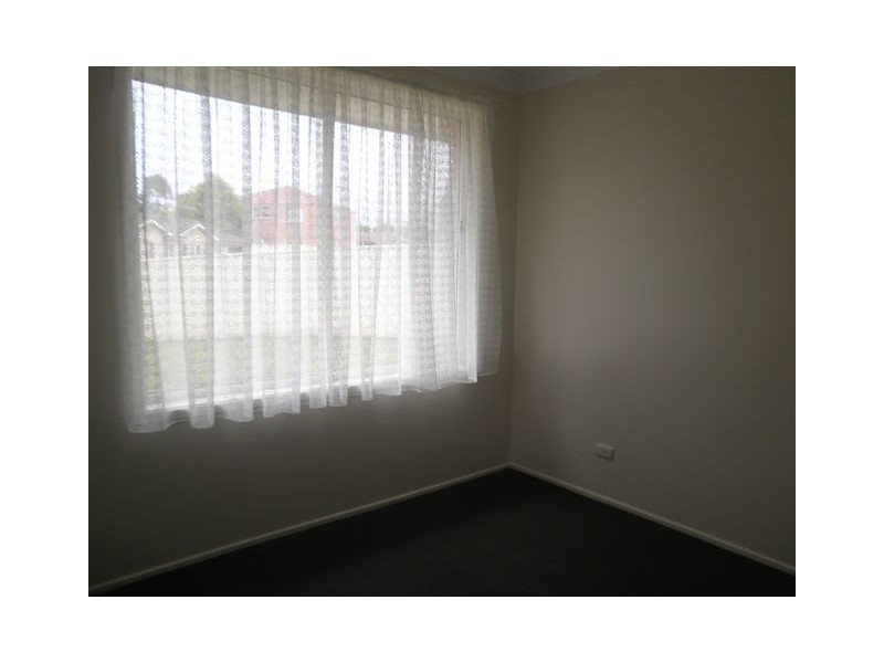 6 Tungoo Place, St Helens Park NSW 2560