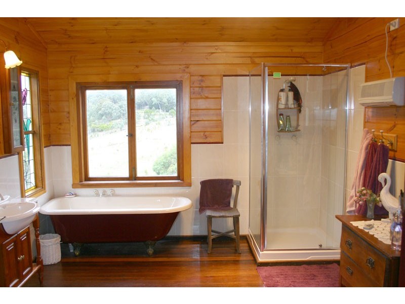 208 Narelle Lane, Greenwich Park NSW 2580