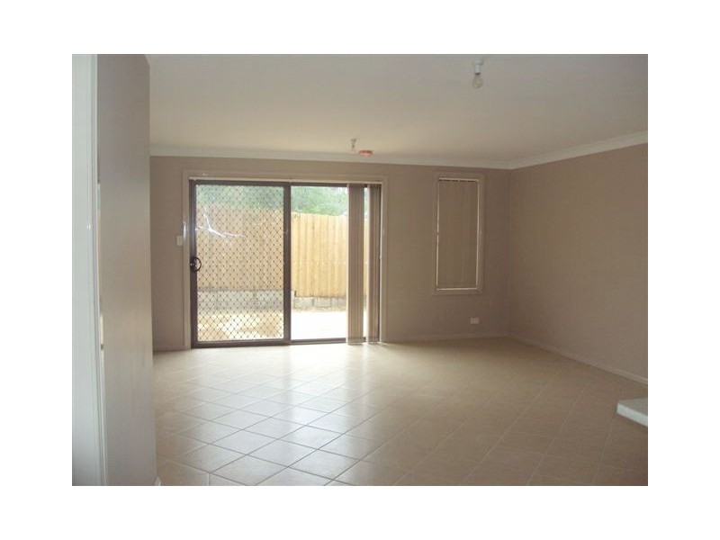 2/13 View Street, Camden NSW 2570