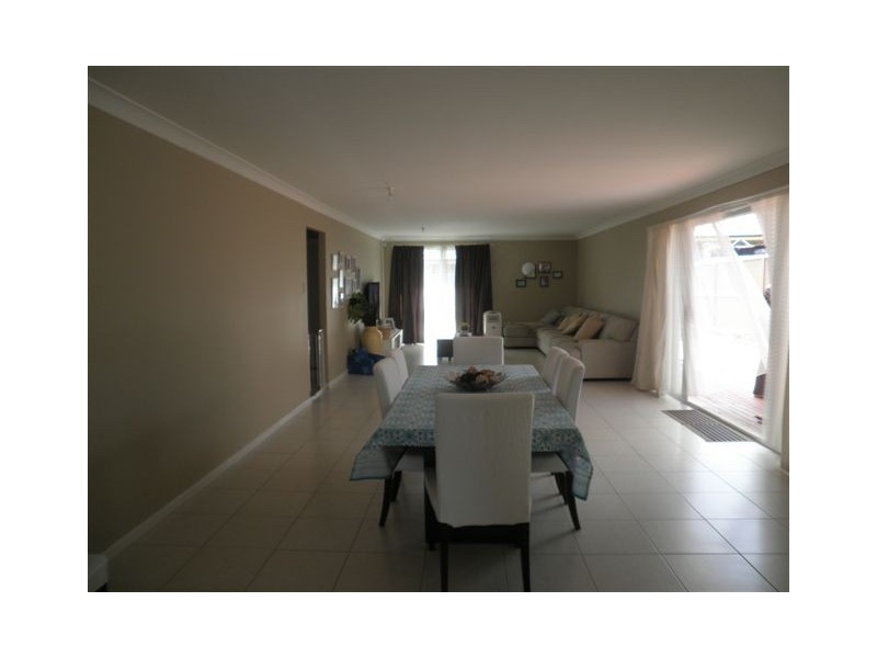 11 Dorset Street, Spring Farm NSW 2570