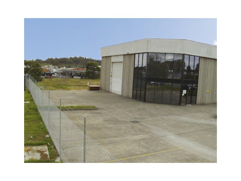 3 Watsford Road, Campbelltown NSW 2560