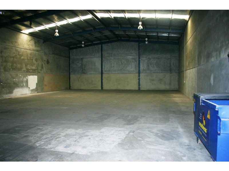 2/11 Stennett Road, Ingleburn NSW 2565