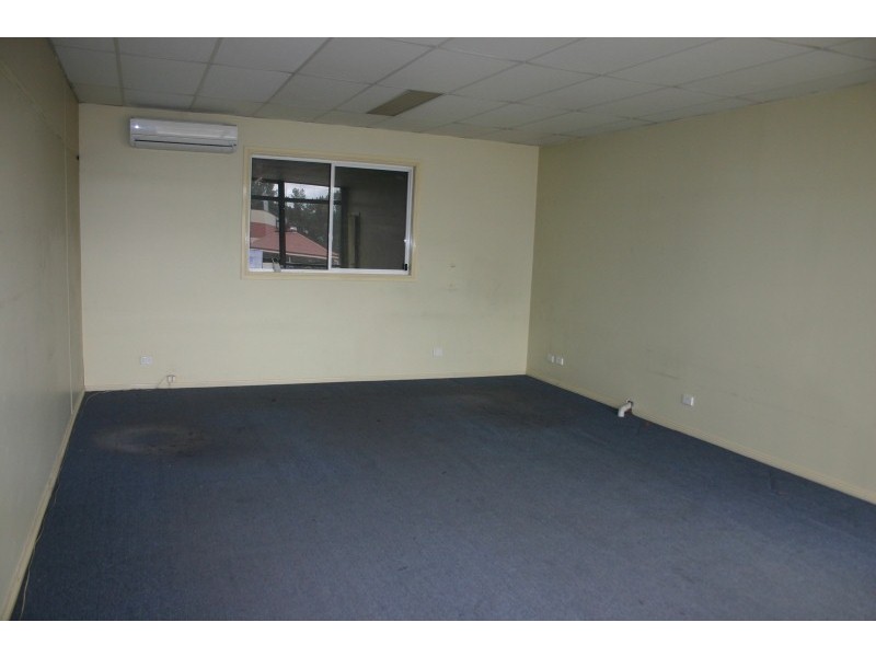 2/11 Stennett Road, Ingleburn NSW 2565