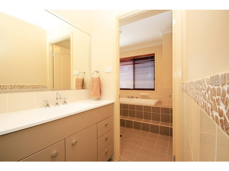 30 Park Way, Camden Park NSW 2570