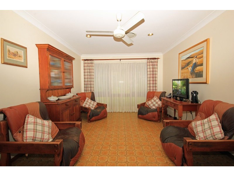 10 Centennial Lane, Ellis Lane NSW 2570