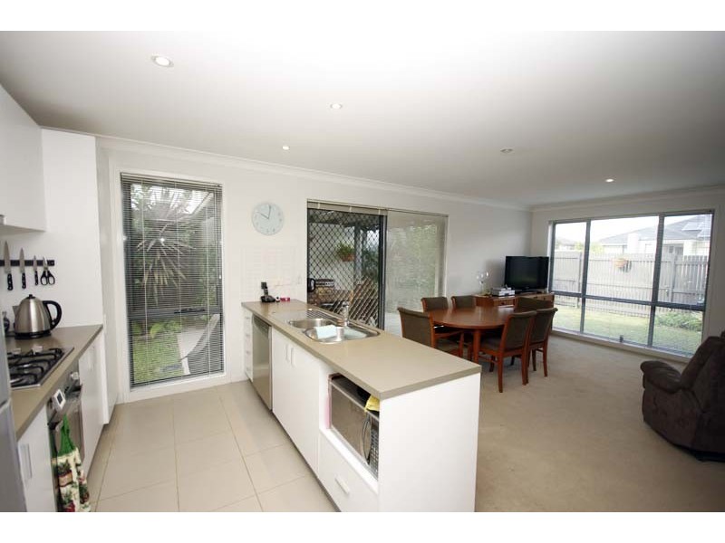 120 Minorca Circuit, Spring Farm NSW 2570
