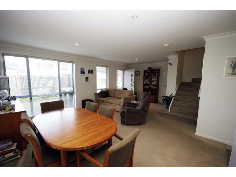 120 Minorca Circuit, Spring Farm NSW 2570