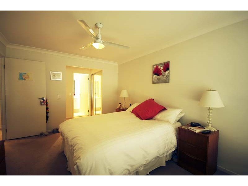 120 Minorca Circuit, Spring Farm NSW 2570
