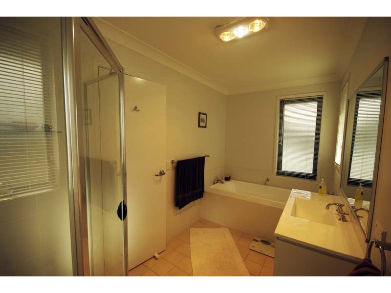 120 Minorca Circuit, Spring Farm NSW 2570