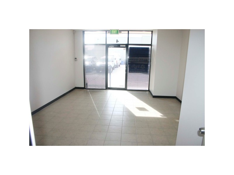 4/151 Hartley Road, Smeaton Grange NSW 2567