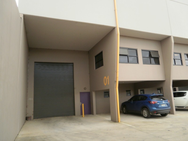 01 / 5-7 Hepher Road, Campbelltown NSW 2560