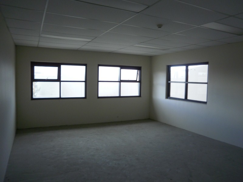 01 / 5-7 Hepher Road, Campbelltown NSW 2560