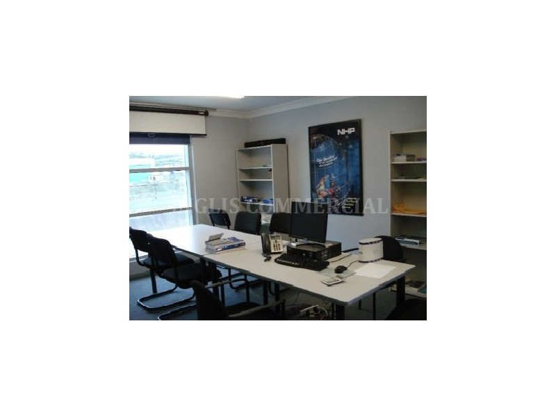 2/8  Rose Street, Campbelltown NSW 2560