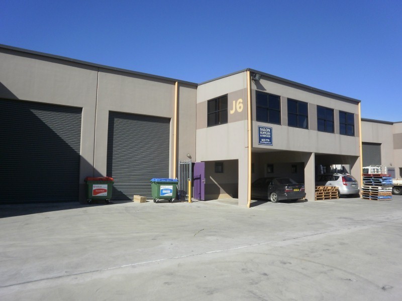 J6 / 5-7 Hepher Road, Campbelltown NSW 2560