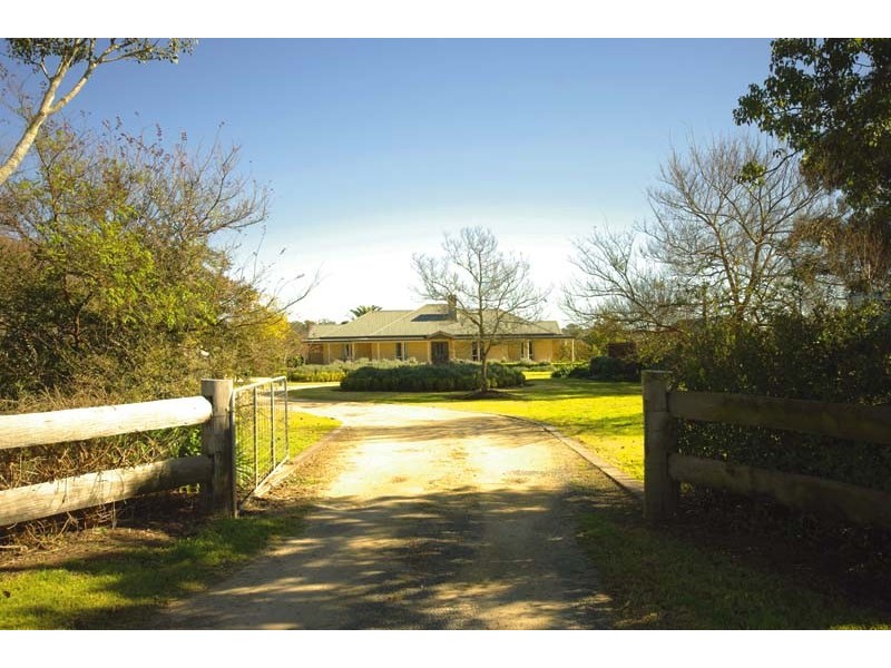 5 Lawson Road, Pheasants Nest NSW 2574