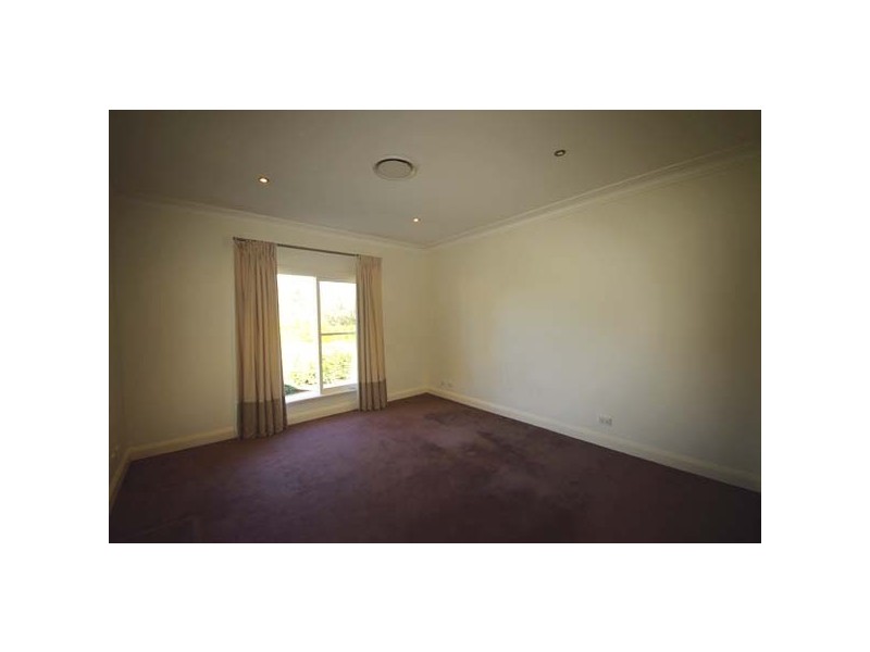5 Lawson Road, Pheasants Nest NSW 2574