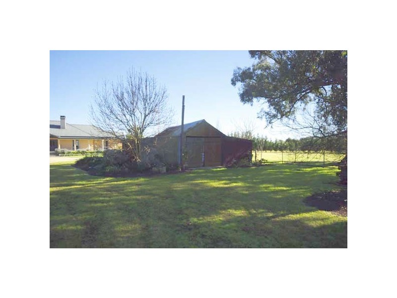5 Lawson Road, Pheasants Nest NSW 2574