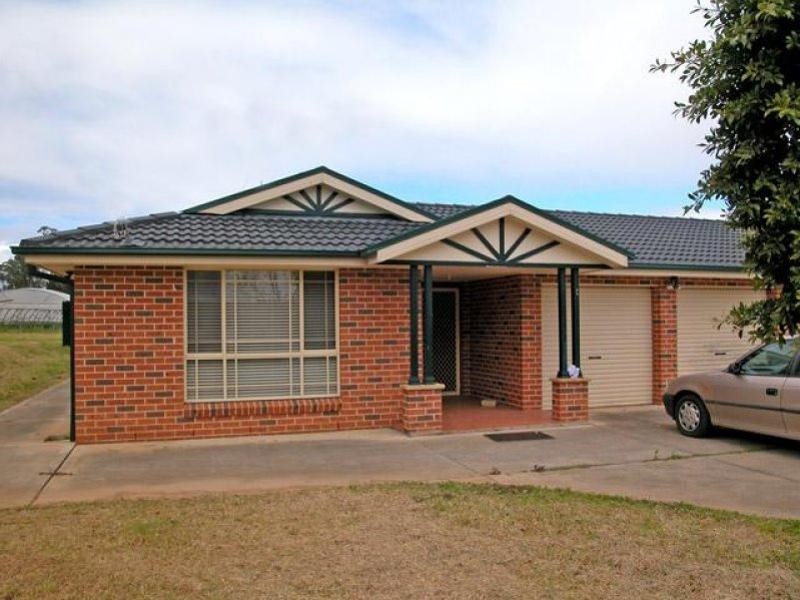 115  Sixth Ave, Austral NSW 2179