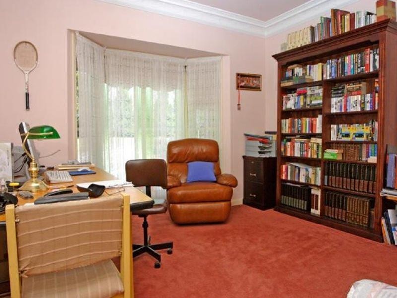 10 Ambervale Drive, Orangeville NSW 2570