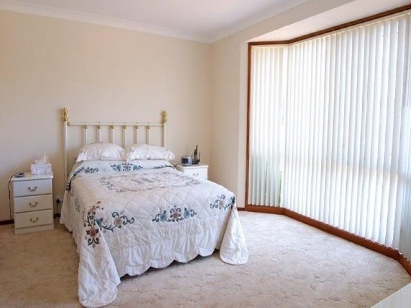 5 Aberfoyle Place, Grasmere NSW 2570