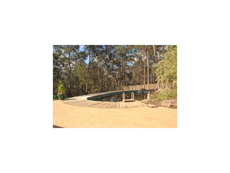 19 Mitchell Place, Douglas Park NSW 2569