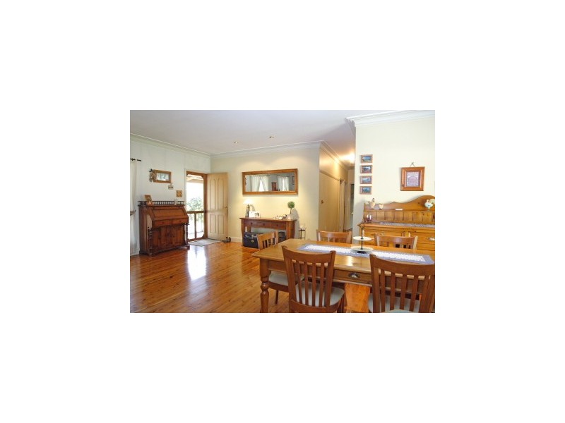 19 Mitchell Place, Douglas Park NSW 2569