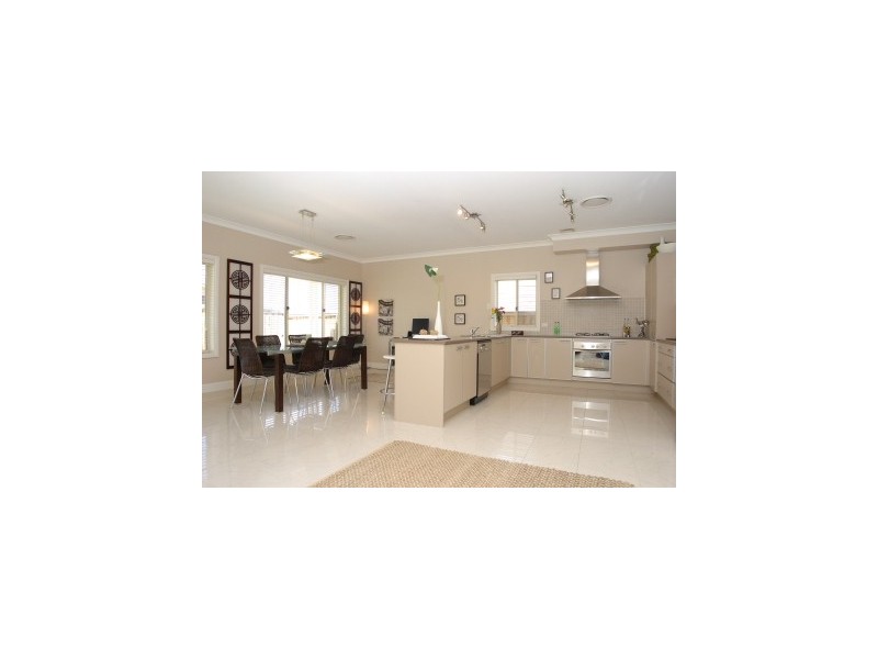 3 Lamond Common, Camden Park NSW 2570