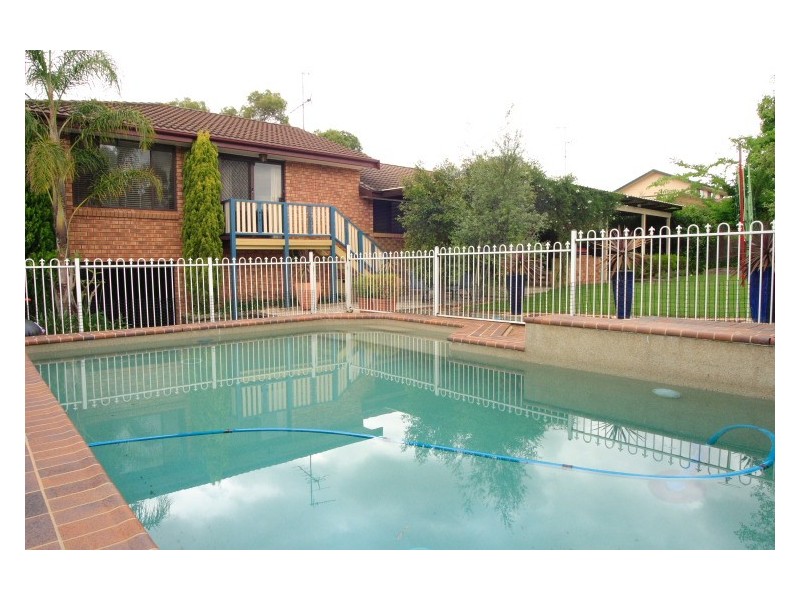 8  Cashmere Drive, Elderslie NSW 2570