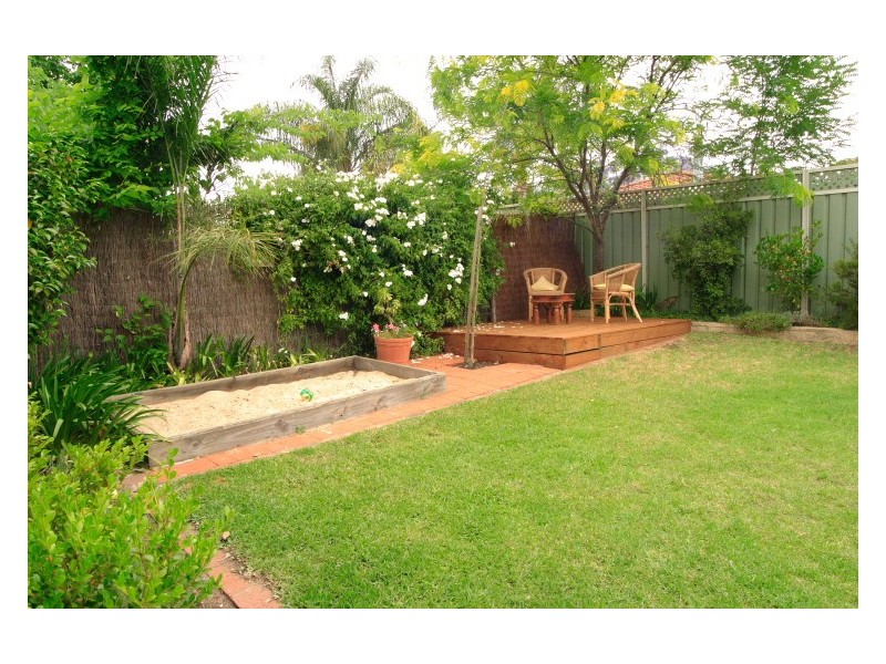 8  Cashmere Drive, Elderslie NSW 2570