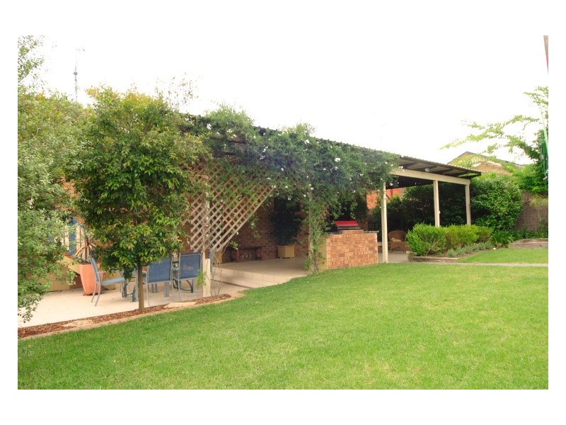 8  Cashmere Drive, Elderslie NSW 2570