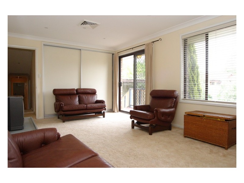 8  Cashmere Drive, Elderslie NSW 2570