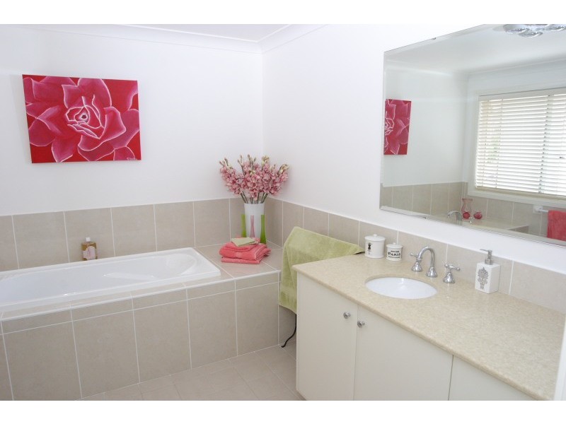 119 Macarthur Circuit, Camden Park NSW 2570