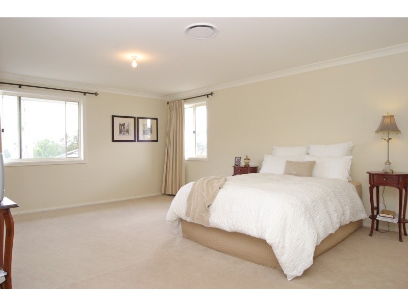 119 Macarthur Circuit, Camden Park NSW 2570