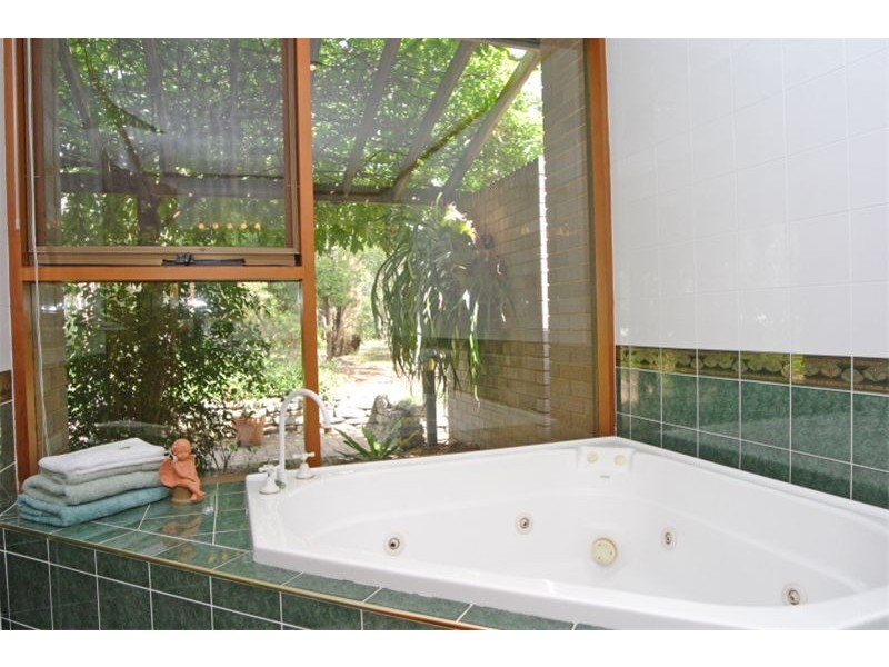 175 Georges River Road, Kentlyn NSW 2560