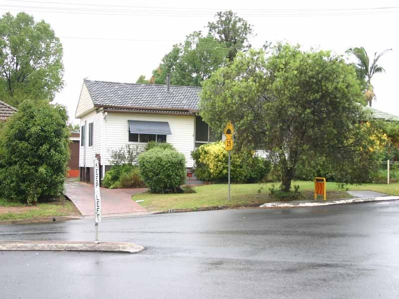 25 Somerset Ave, Narellan NSW 2567