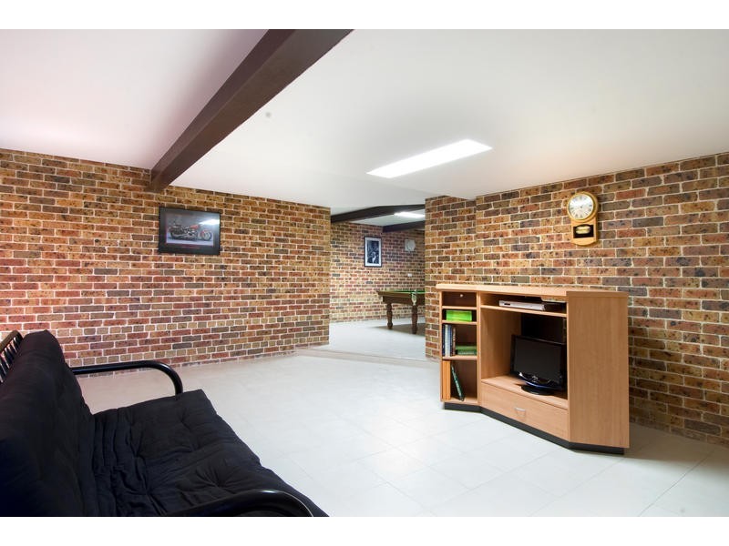 18 Borgnis Street, Davidson NSW 2085