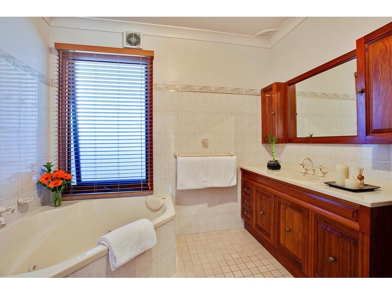 5 Attow Street, Winston Hills NSW 2153
