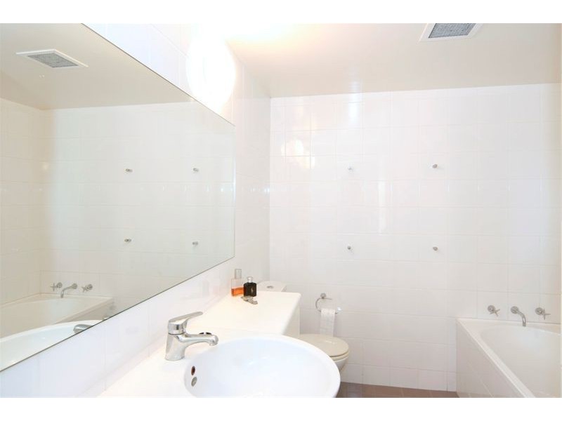 C712/8 Crescent Street, Surry Hills NSW 2010