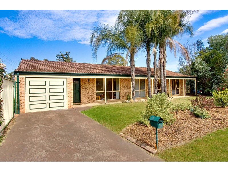 11 Scarsborough Crescent, Bligh Park NSW 2756